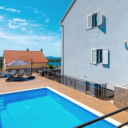 Pet Friendly In With Wifi Sibenik